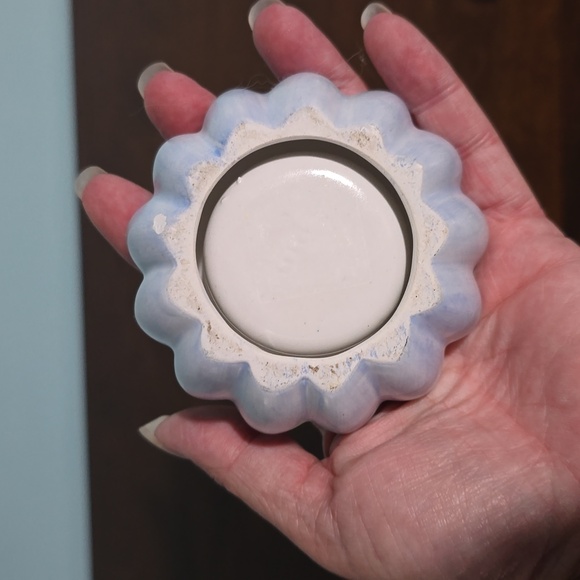 HOST PICK.Vintage. Pair of Sunflower Tealight Ceramic Candle Holders - Picture 5 of 6